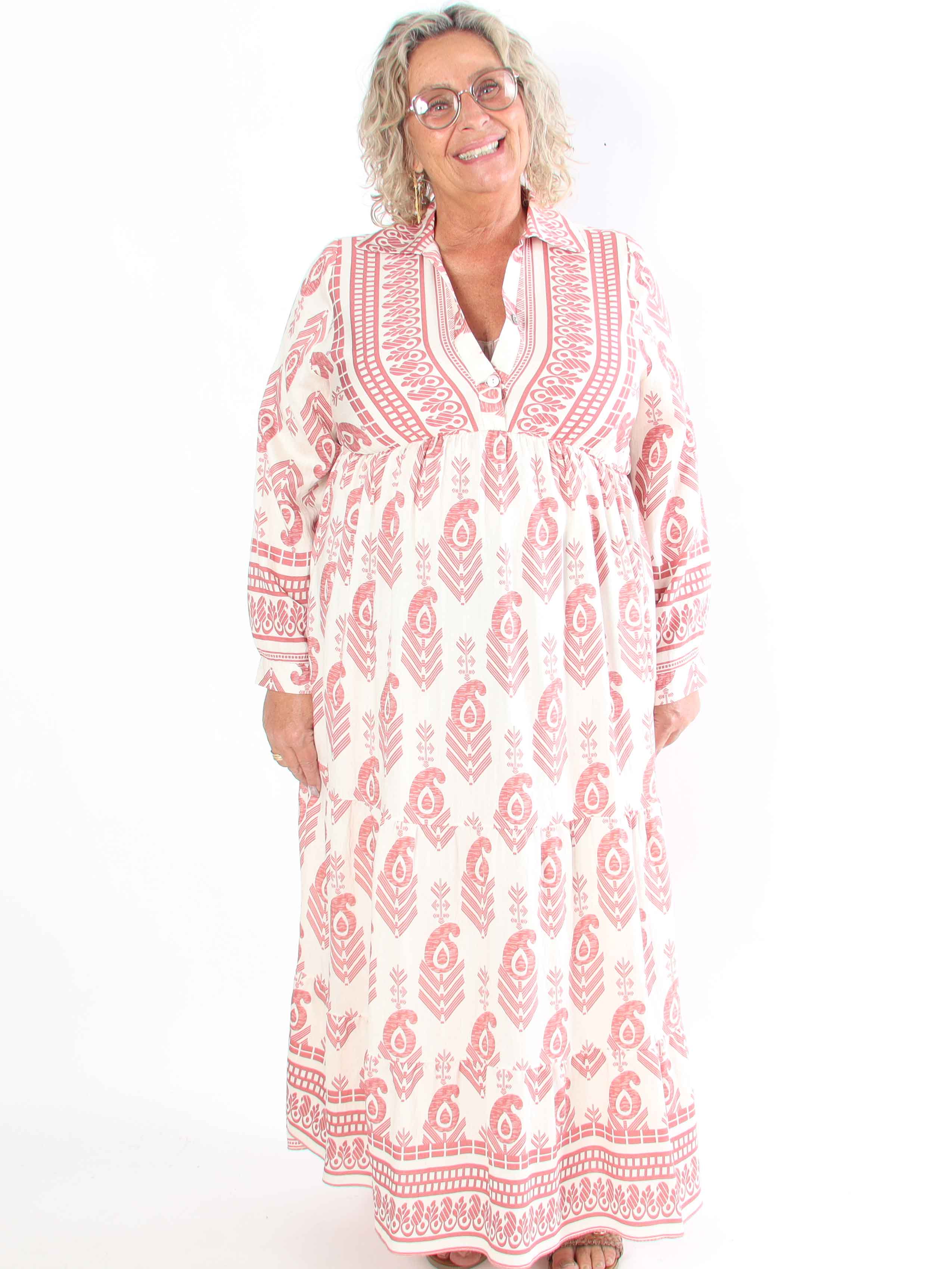 Raina - Lång mönstrad plus size-klänning i viskos